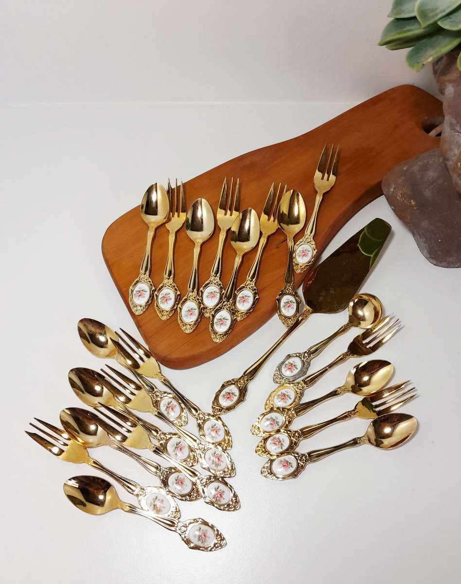 Vintage 22 Piece Gold Plated Eetrite Cake / Dessert Cutlery Set