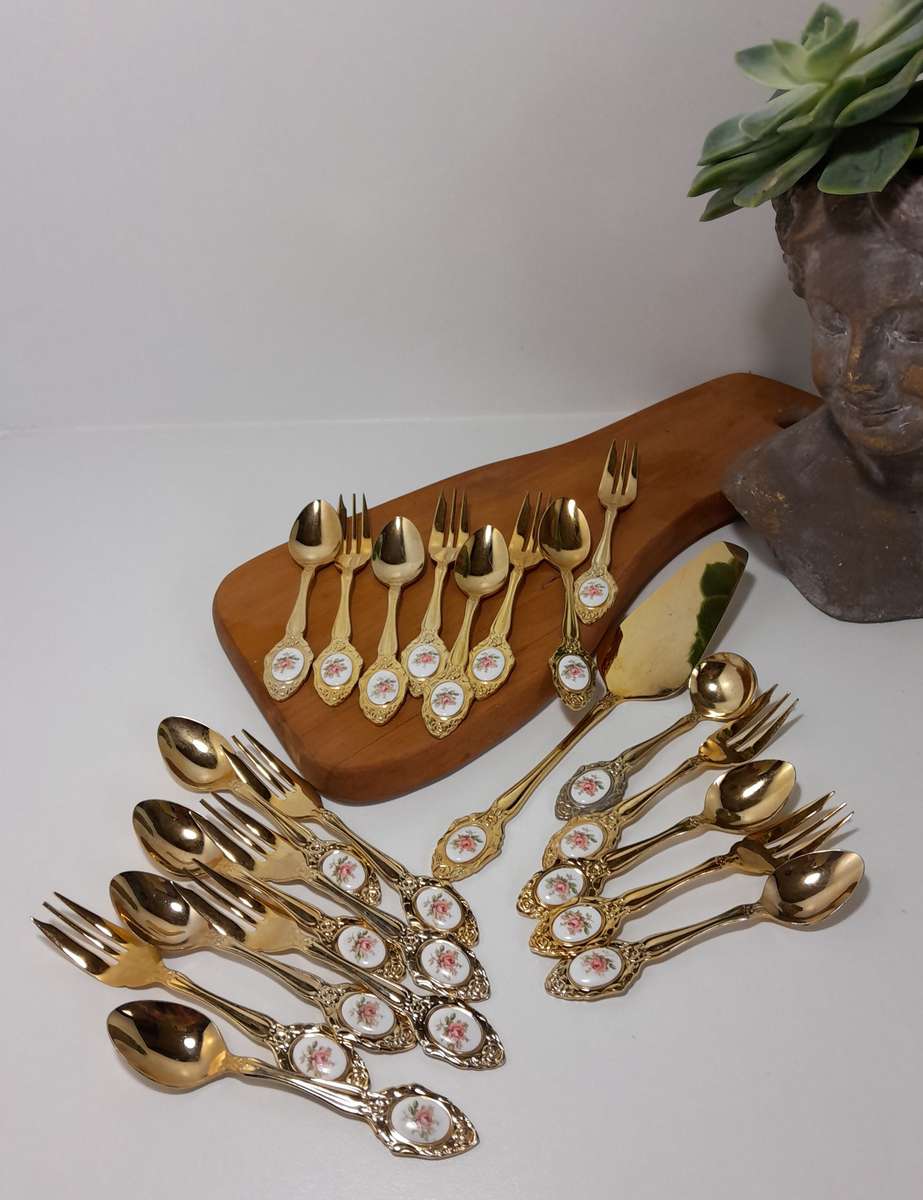 Vintage 22 Piece Gold Plated Eetrite Cake / Dessert Cutlery Set