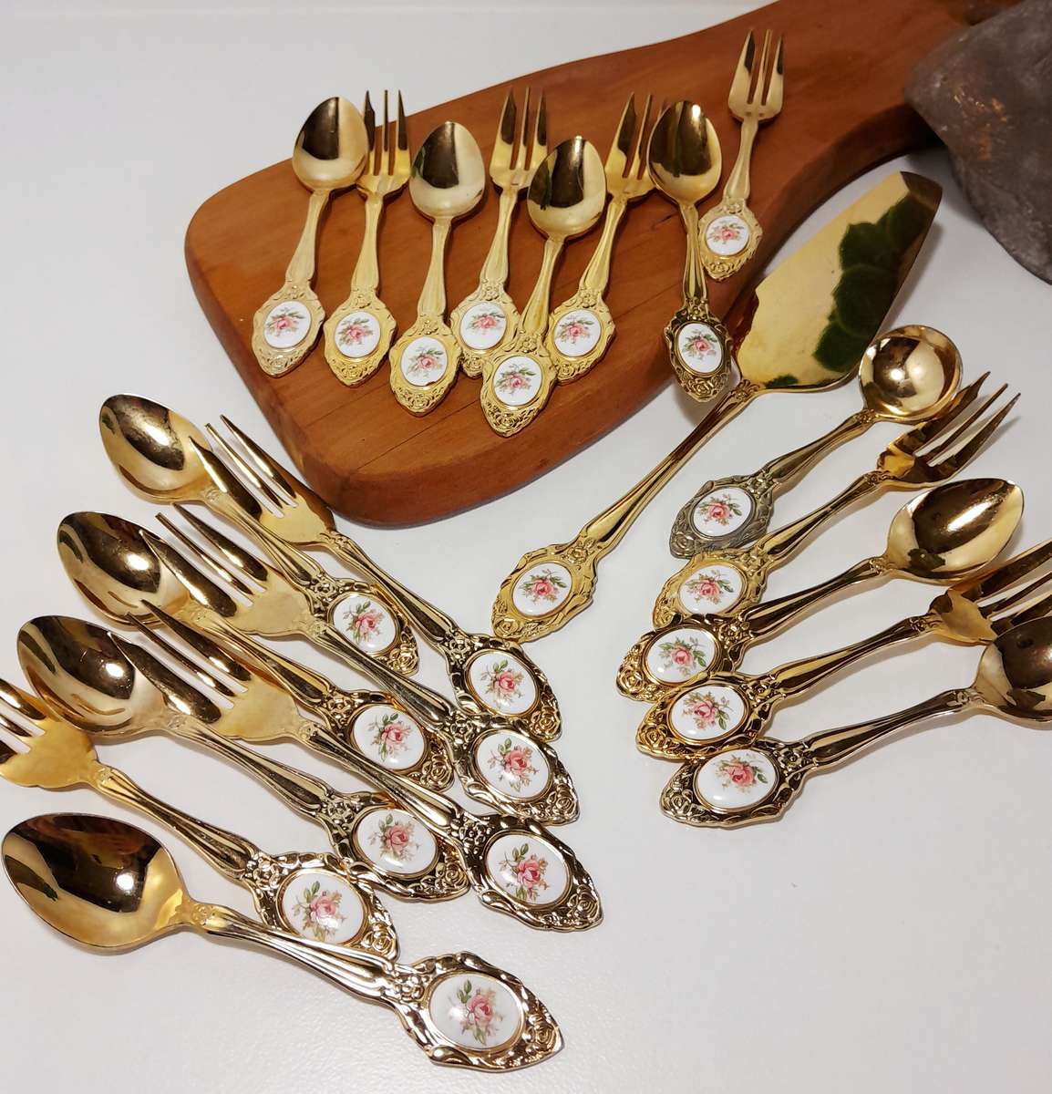 Vintage 22 Piece Gold Plated Eetrite Cake / Dessert Cutlery Set