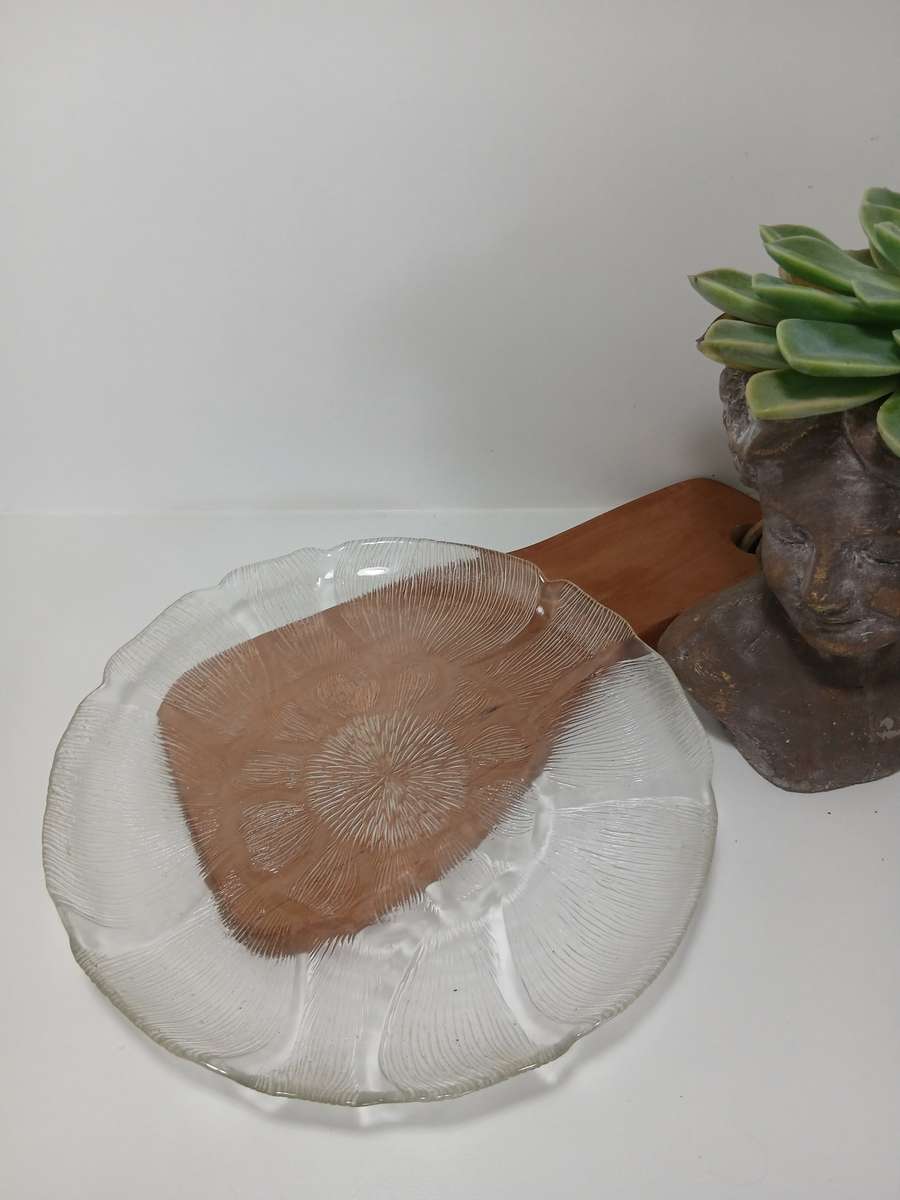 Vintage Arcoroc France Clear Tempered Glass Fleur Plate