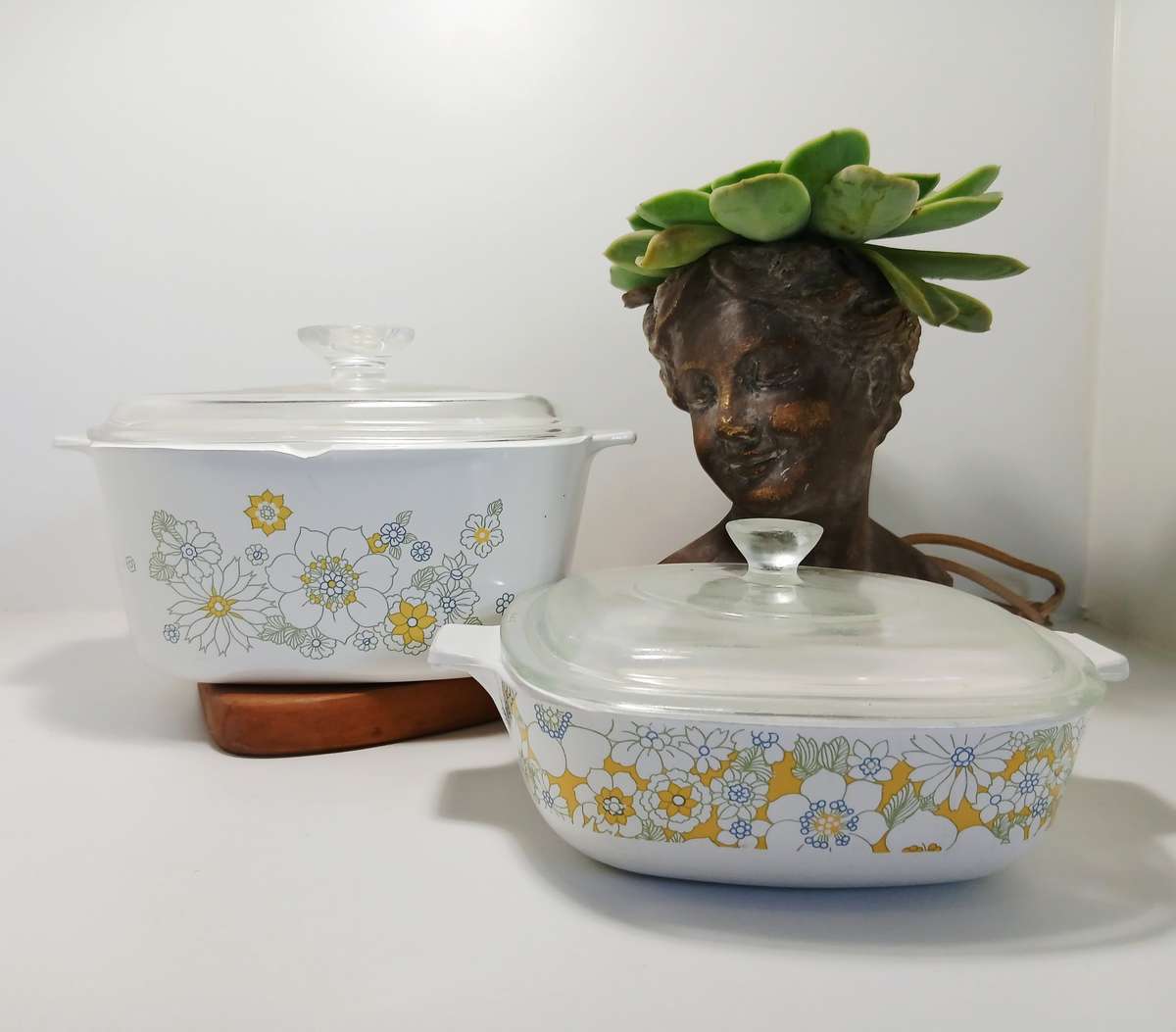 Set of 2 Graduating CorningWare Floral Bouquet Casseroles