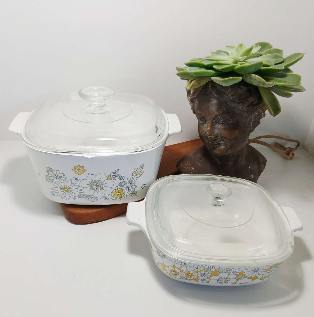 Set of 2 Graduating CorningWare Floral Bouquet Casseroles