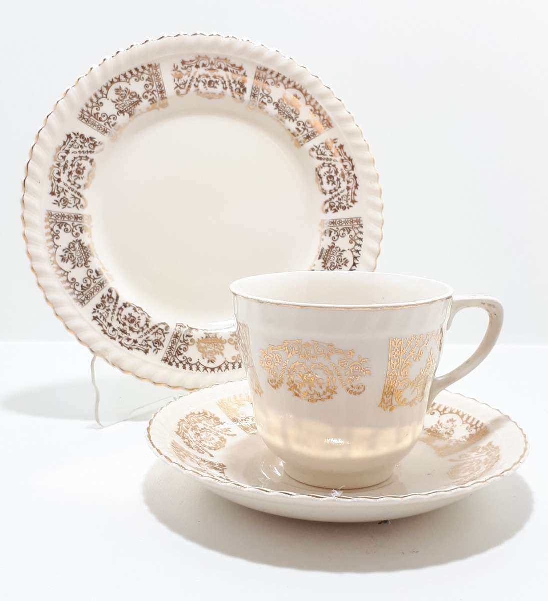 Antique 1913-1920s Johnson Bros Porcelain Tea Trio  JB10 & JB13 Gold Pattern
