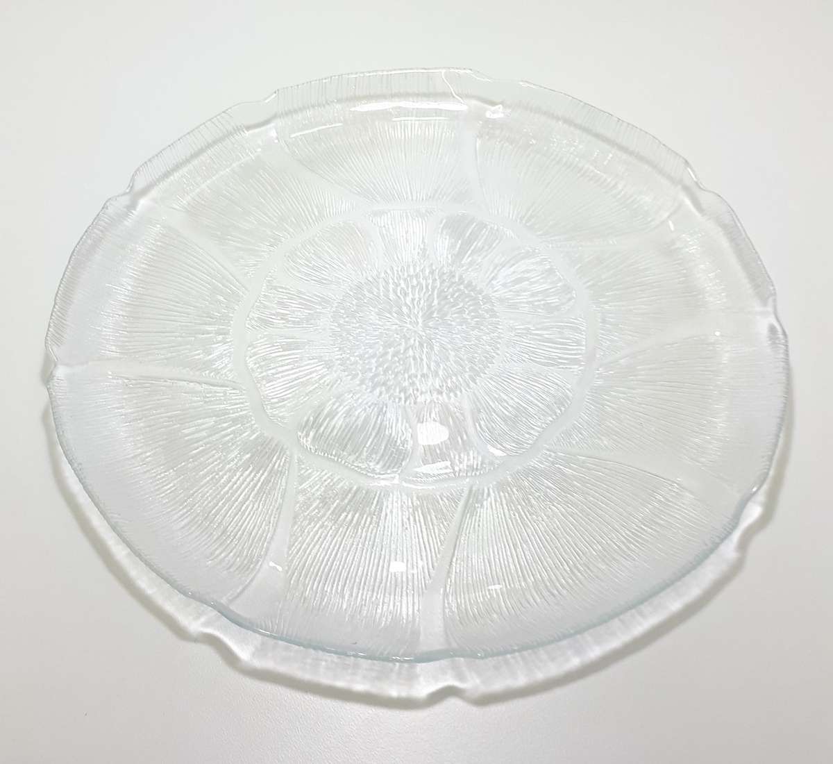 Vintage 1970-1980s Glass Display / Presentation Plate With Embossed Flemish Floral Patterning