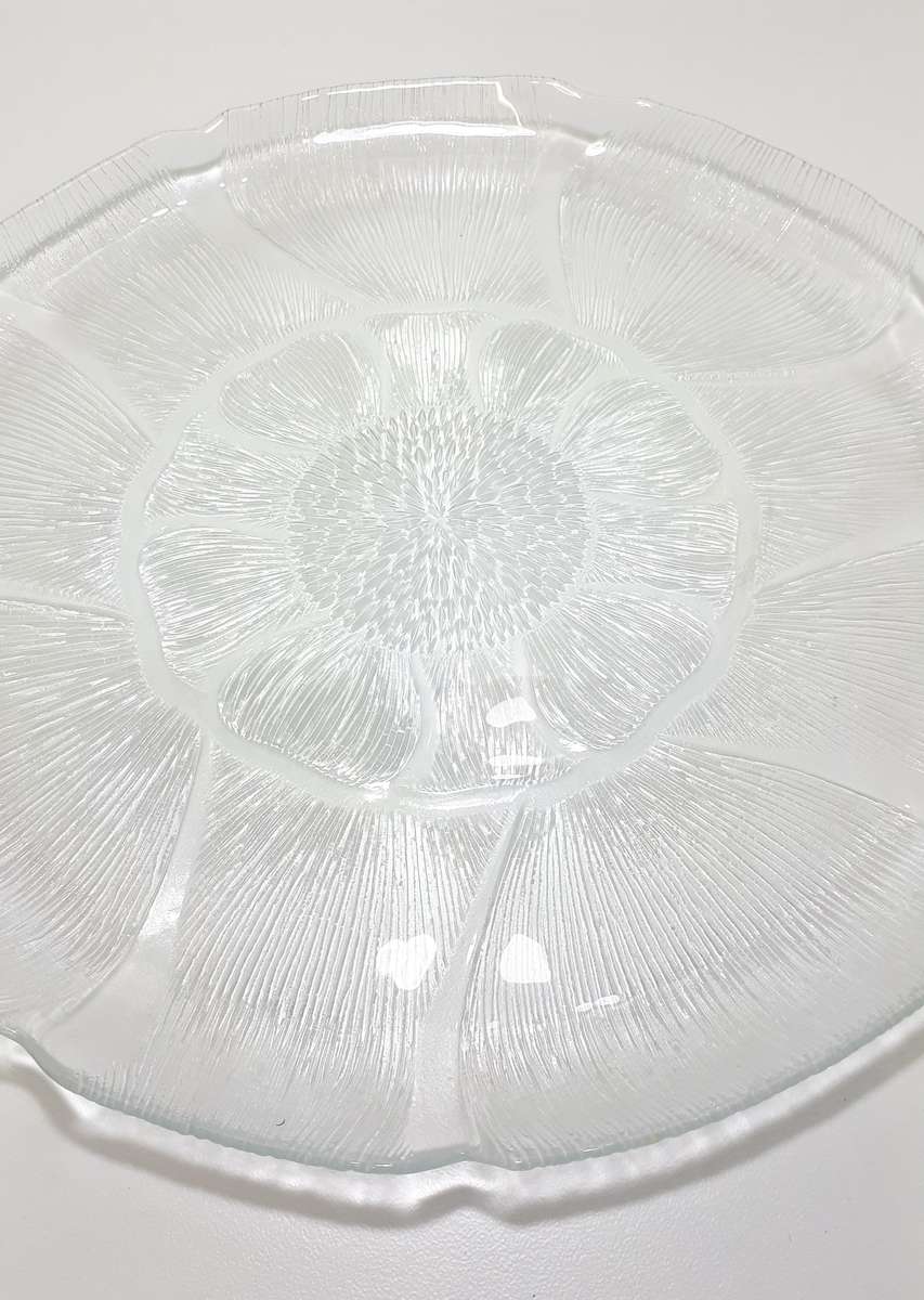 Vintage 1970-1980s Glass Display / Presentation Plate With Embossed Flemish Floral Patterning
