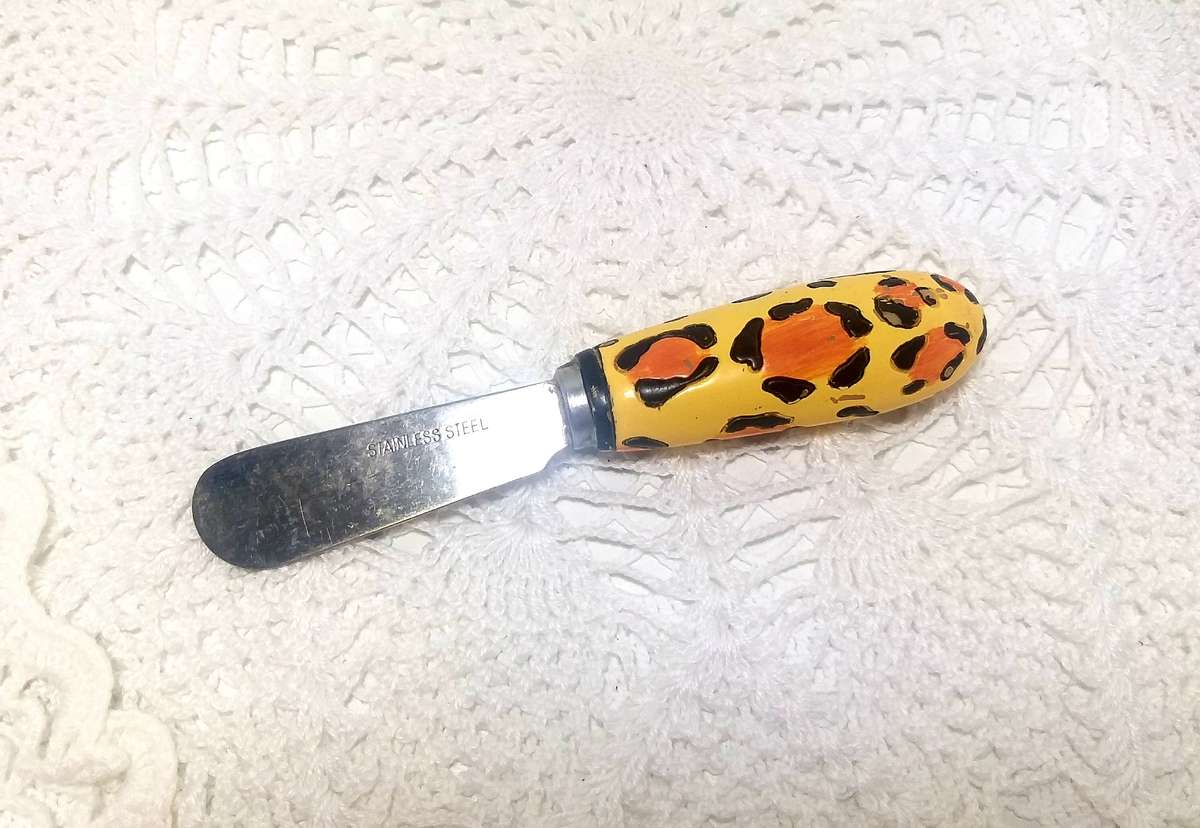 Stainless Steel Pate Knife With Leopard Patterned Handle