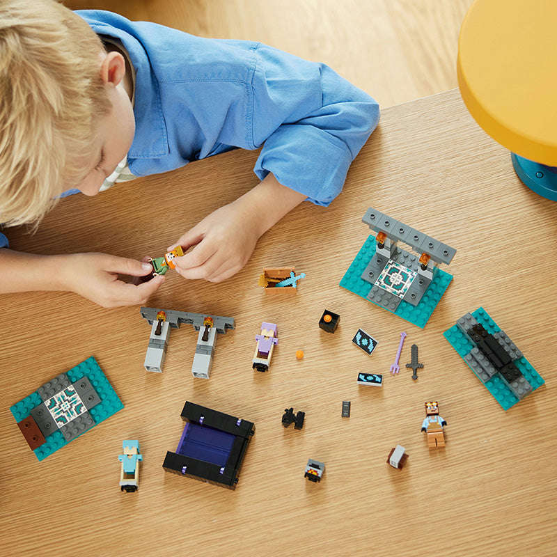 LEGO® 21252 Minecraft - The Armory