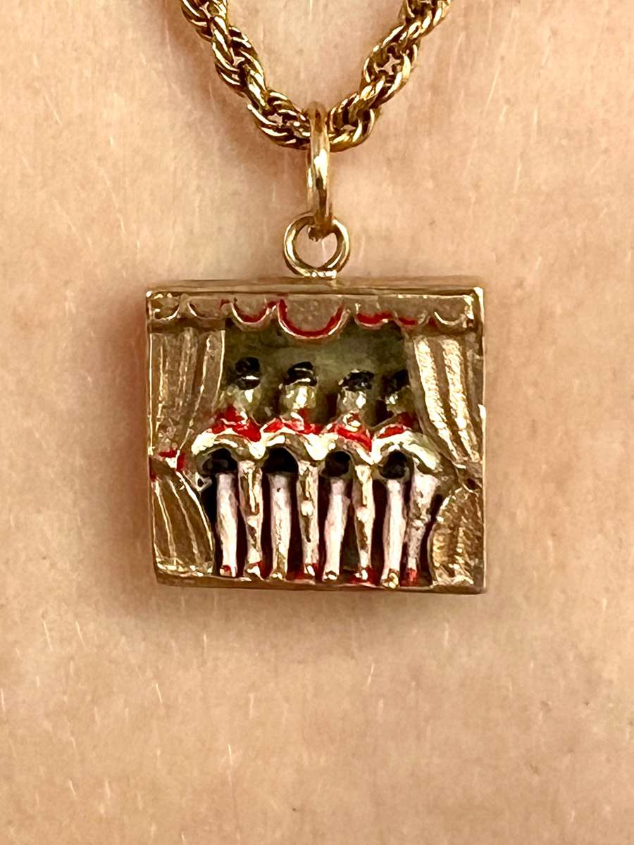 9ct Gold French Can-Can Dancing Pendant