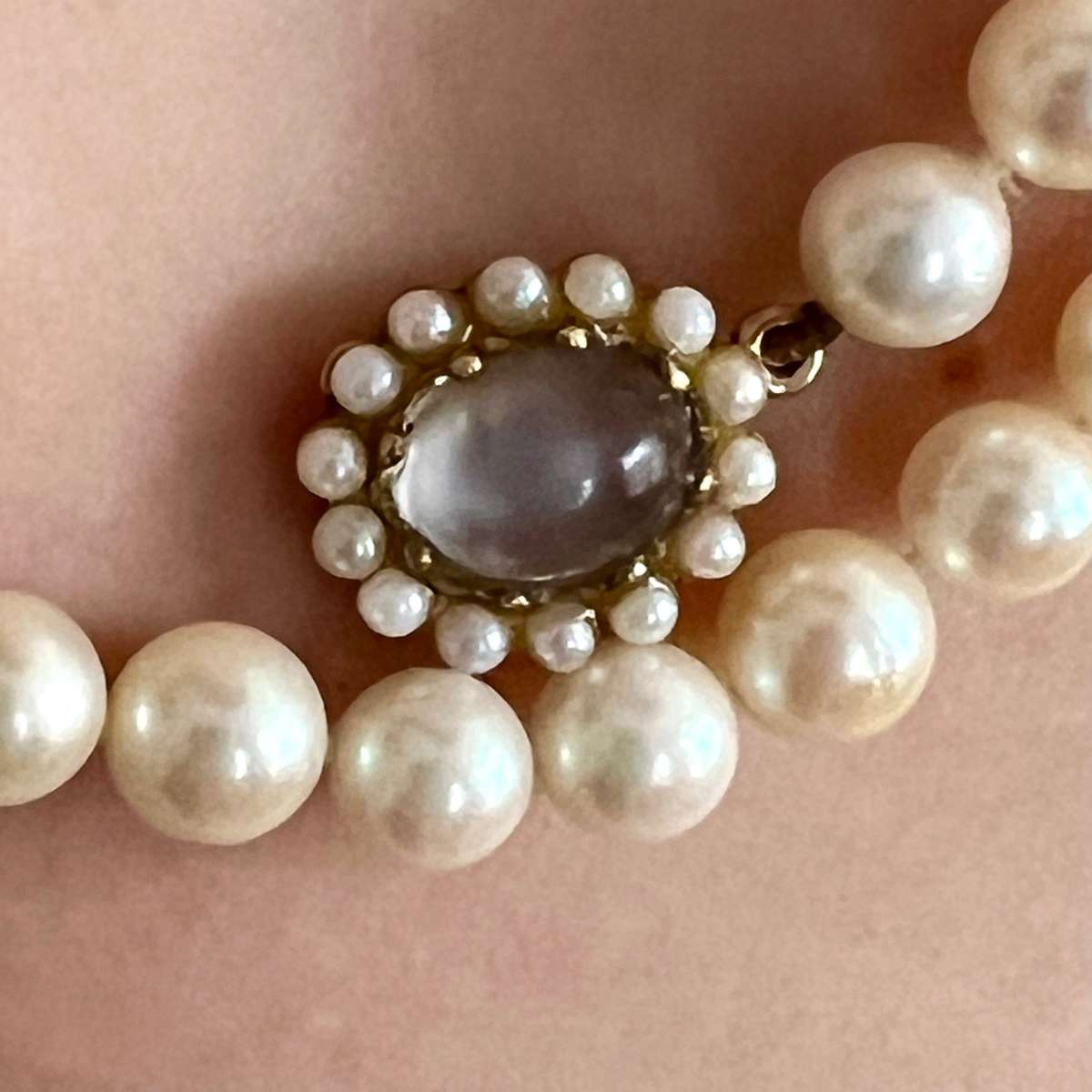 Vintage Pearl Necklace