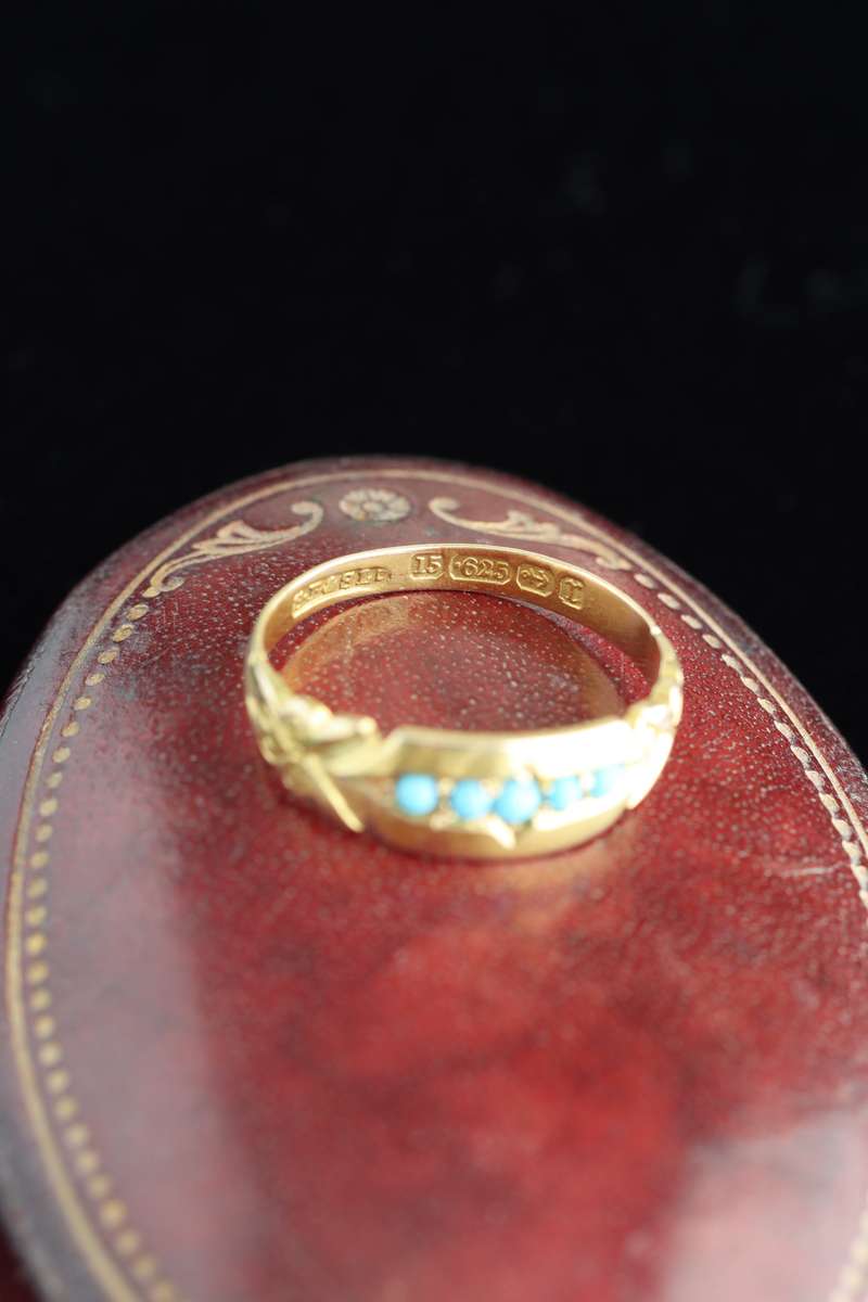 Victorian 15ct Gold and Turquoise Ring