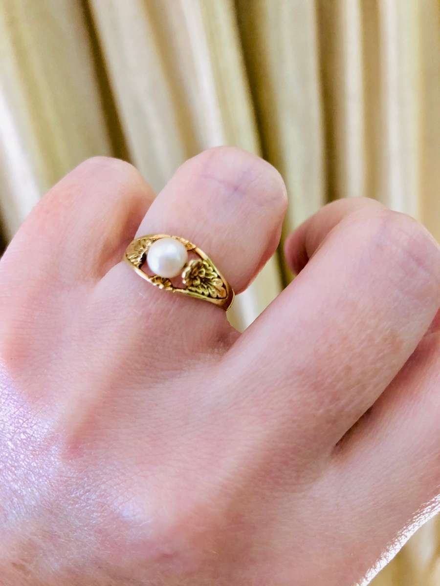Antique Forget-me-not Pearl Ring