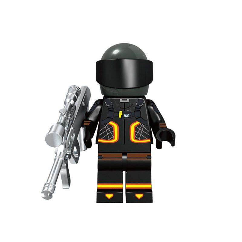 Dark Voyar Mini Figure