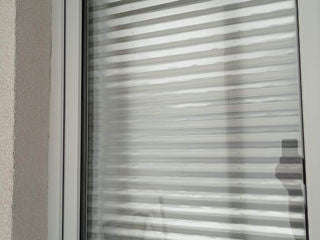 Sun shade for the windshield. On suction cups.