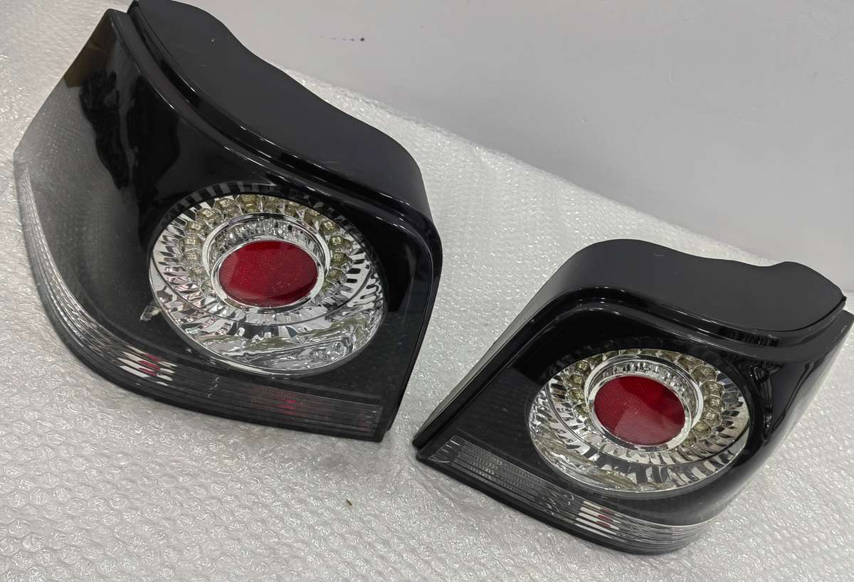 Golf 4 Smoked Tail Light Set (G5 Style)