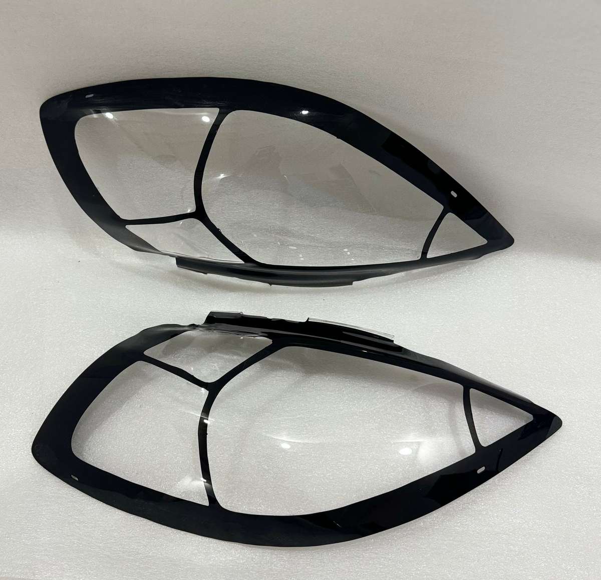 Tiida 2006+ Gloss Black Headlight shields