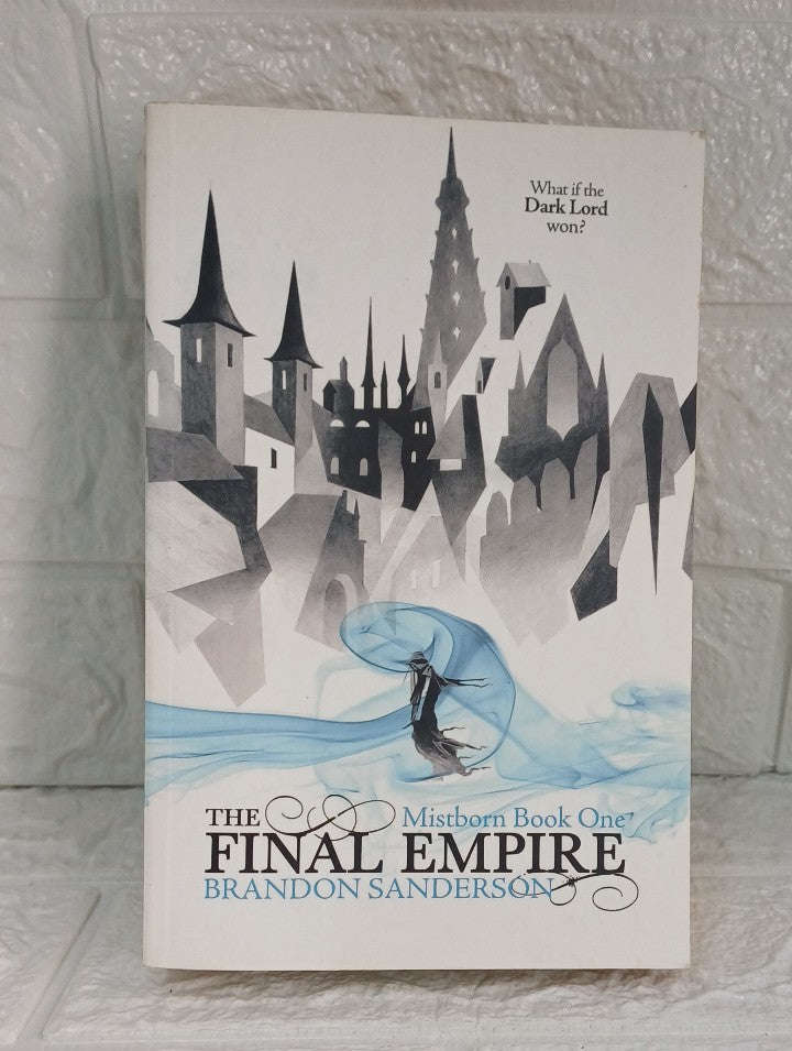 Mistborn (Mistborn, #1) (Brandon Sanderson)
