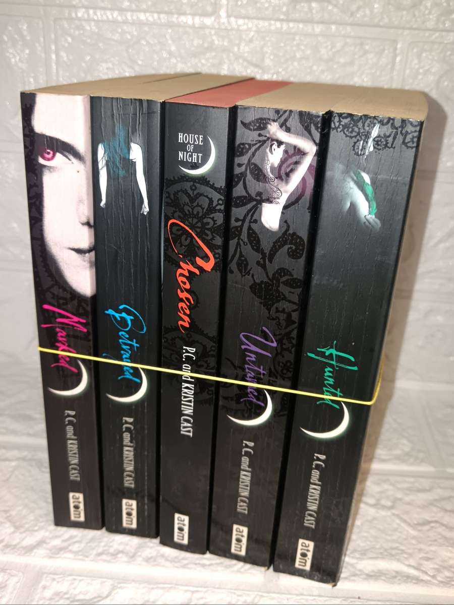 House of Night Series (Books 1-5) (P.C. & Kristin Cast)