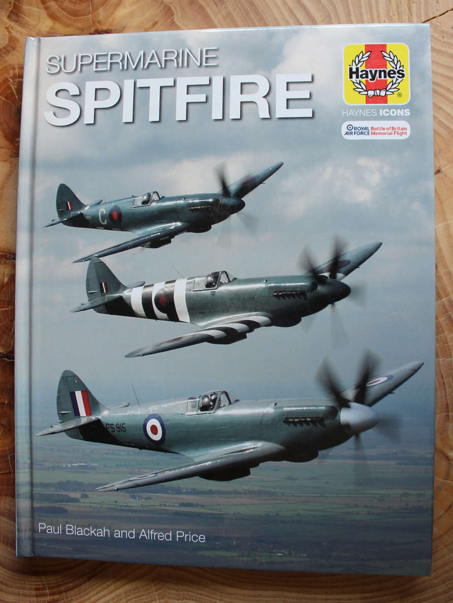 Supermarine Spitfire  (Paul Blackah & Alfred Price)