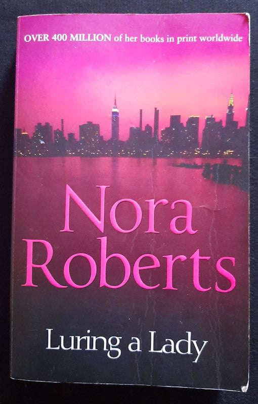 Luring A Lady (The Stanislaskis #2) (Nora Roberts)