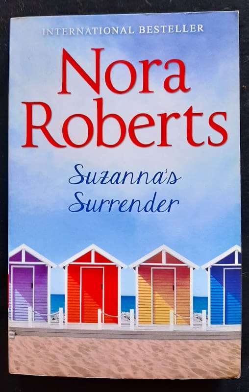 Suzanna'S Surrender (The Calhoun Women #4) (Nora Roberts)