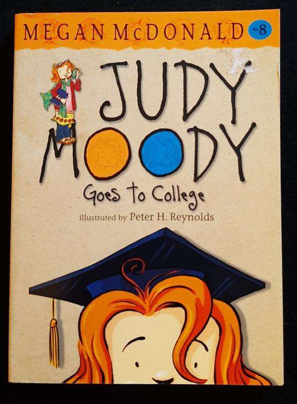Judy Moody Goes To College (Megan Mcdonald)