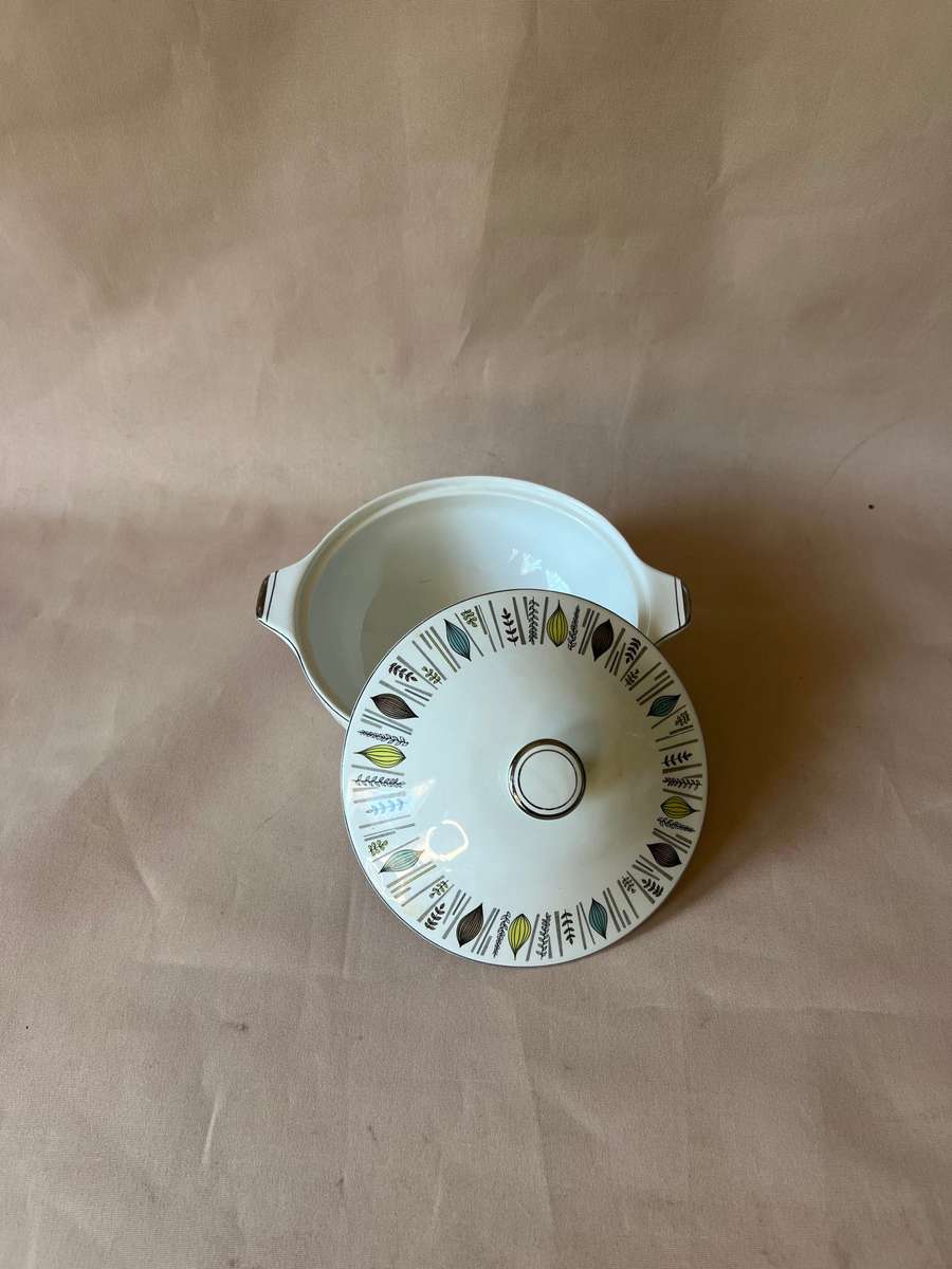 Alfred Meakin Glo White Corinth Serving Bowls