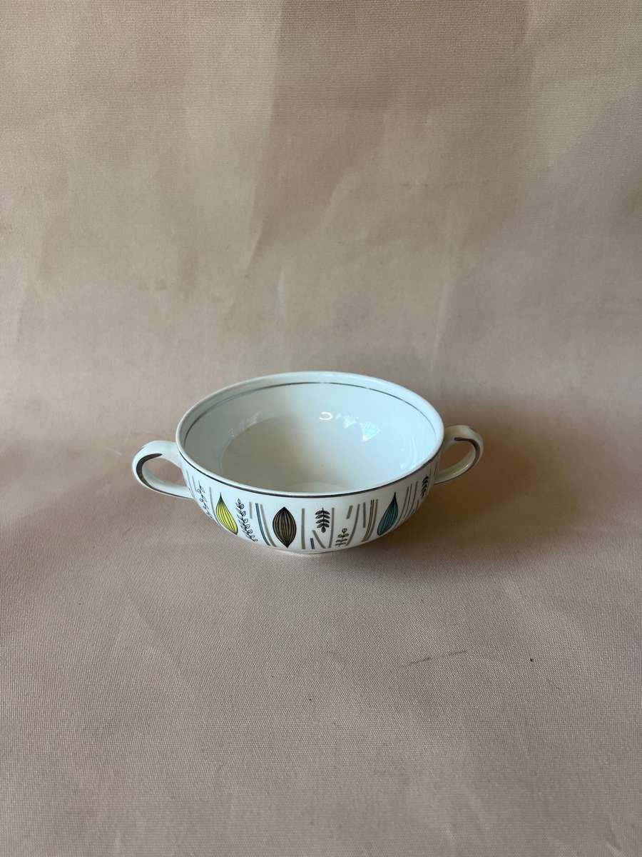 Alfred Meakin Glo White Corinth Bowls