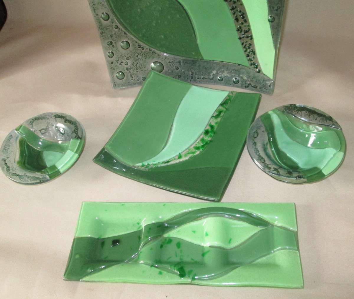 Gorgeous Curved Bubbled Glass Serving Set