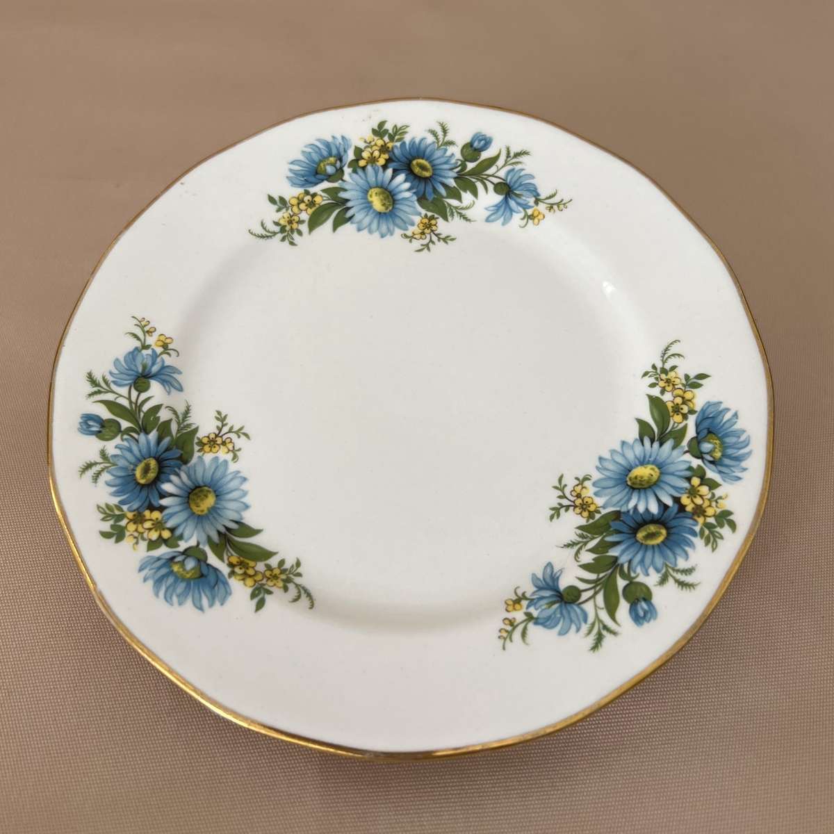 Queen Anne Cake Plate 16cm