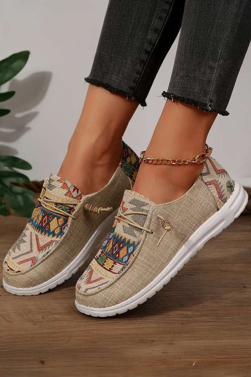 Beige Geometric Lace-up Decor Slip On Shoes