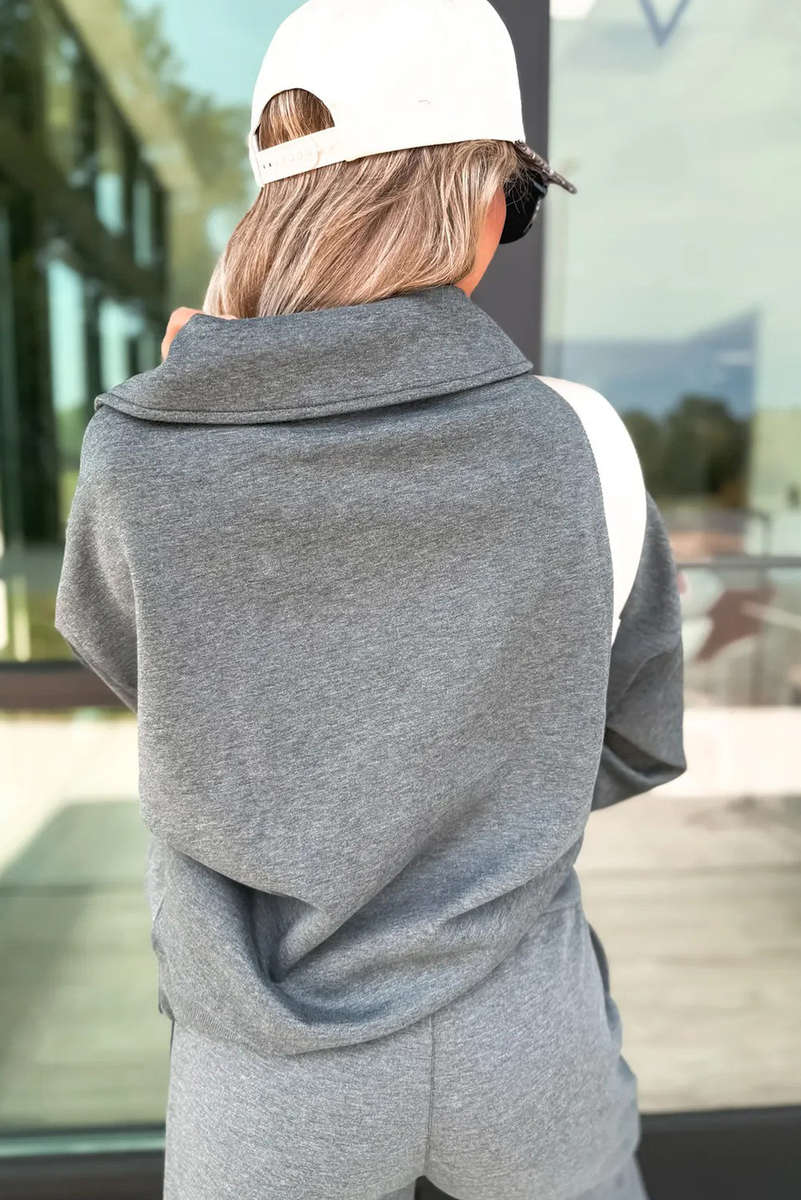 Medium Grey Collared V Neck Pullover Sweatshirt Sweatpants Set