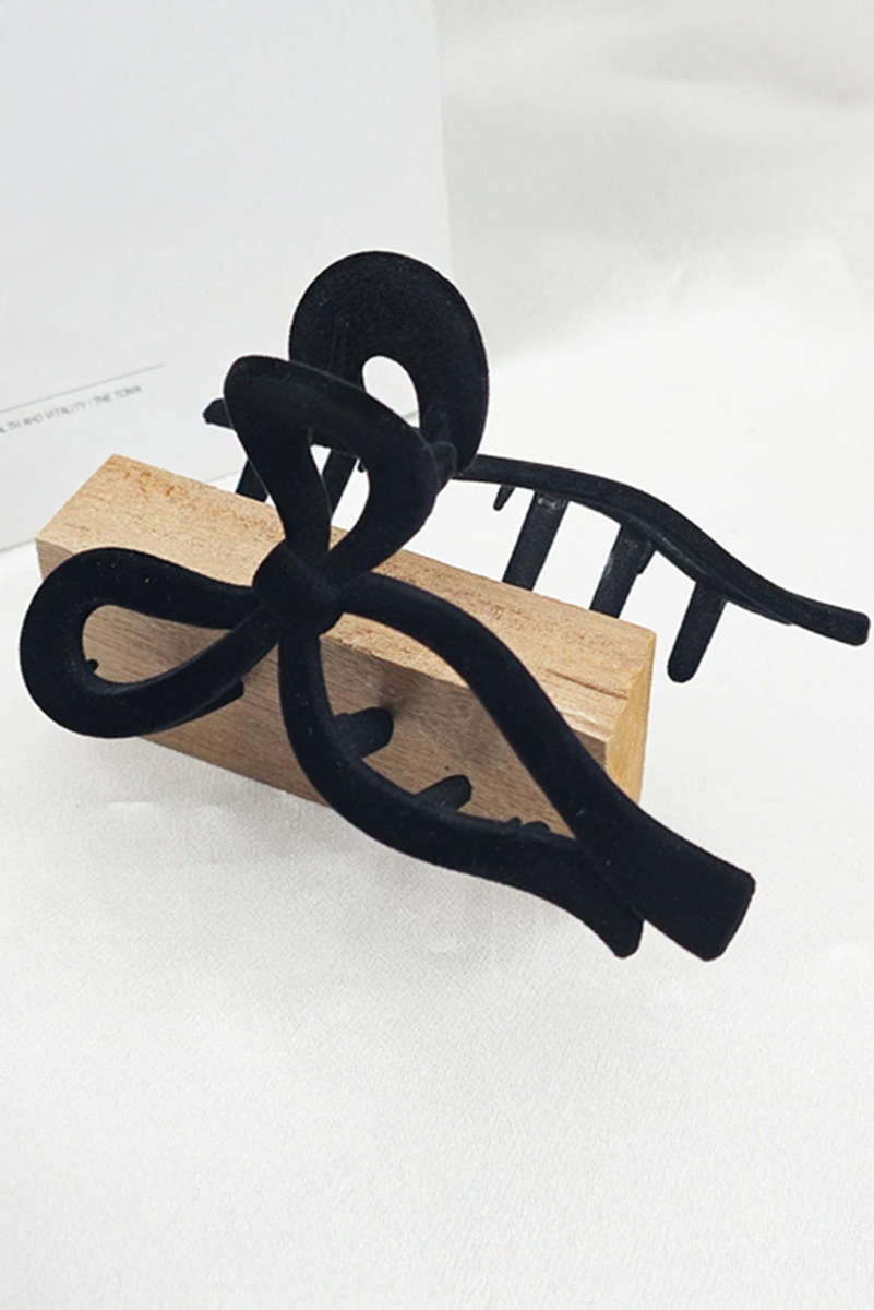 Black Velvet-Flocked Bow Shape Claw Clip