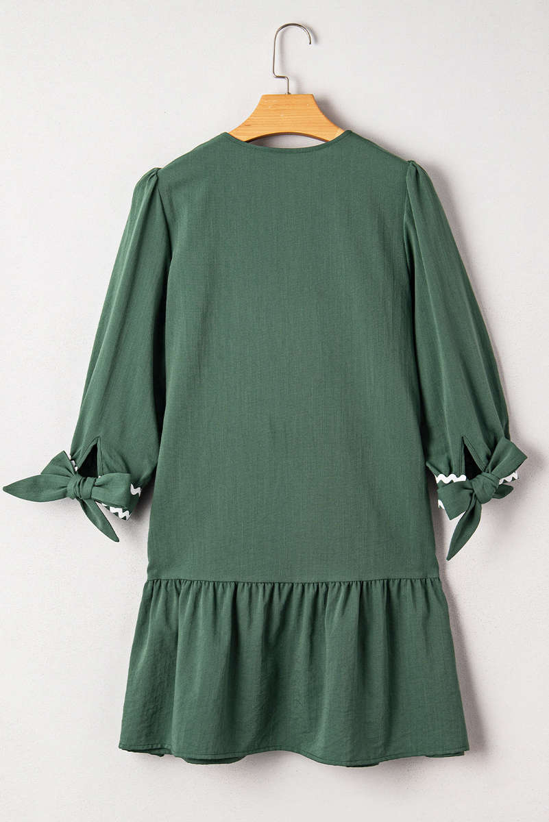 Canton Contrast Ricrac Trim Button V Neck Knotted Bracelet Sleeve Shift Dress