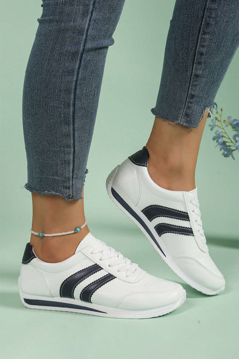 White PU Leather 2-tone Contrast Patchwork Lace-up Flat Shoes