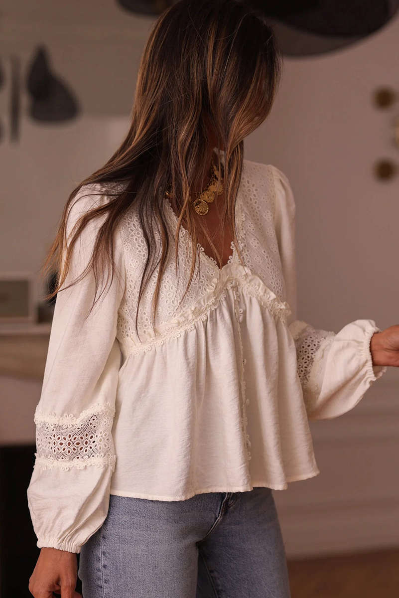 White Solid Color Floral Guipure Lace Patchwork Frilled Long Sleeve Blouse