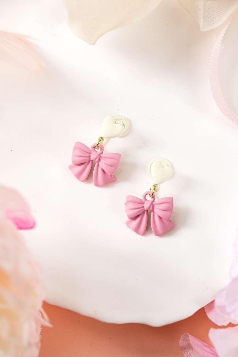 Pink Cute Bow Charm Contrasted Clip On Earrings