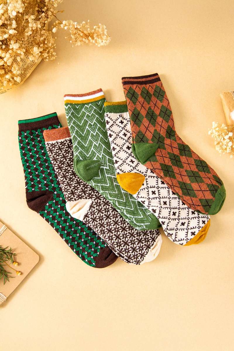 Guacamole Green 5 Pairs Retro Geometric Pattern Combed Cotton Socks Set