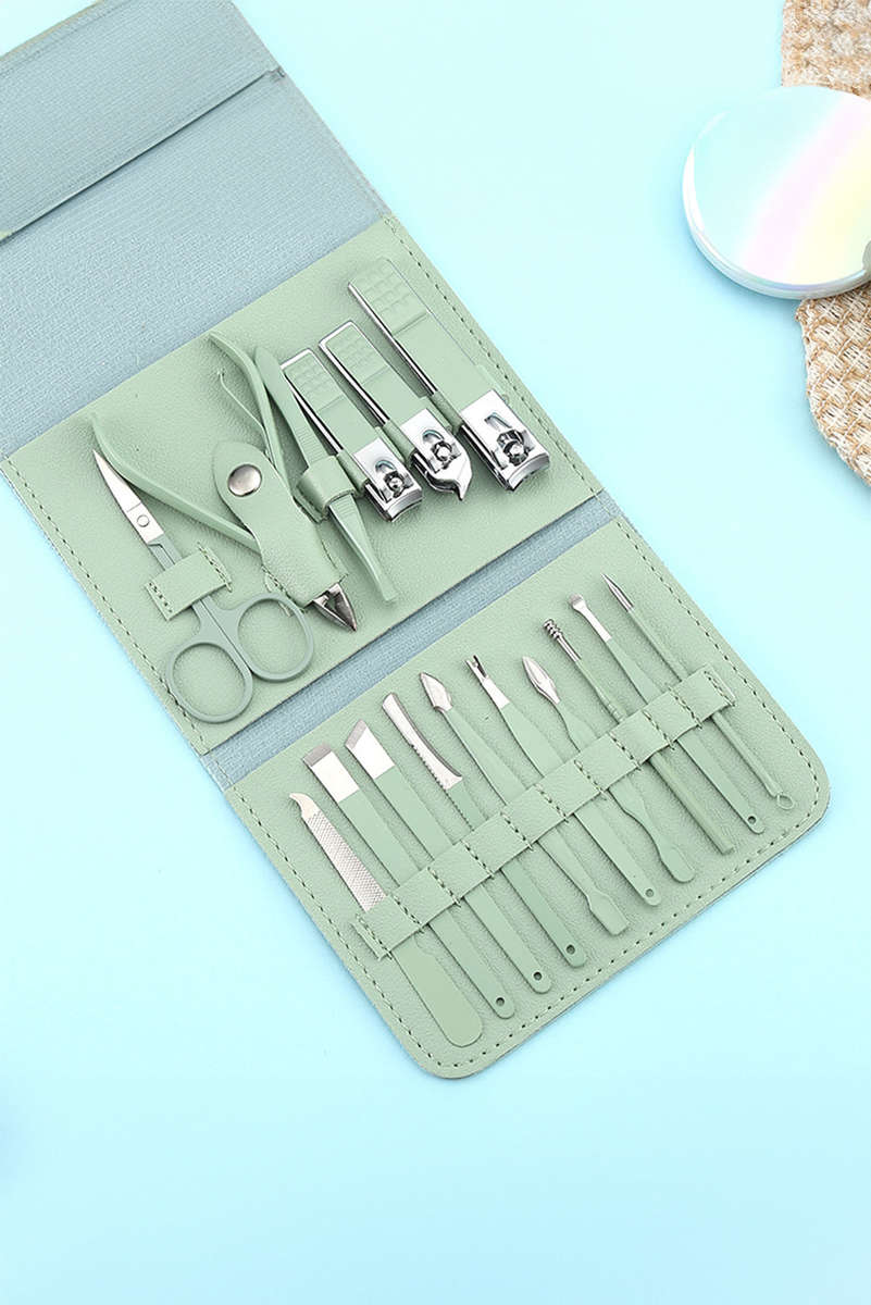 Grass Green 16pcs Portable Manicure Nail Clippers Set