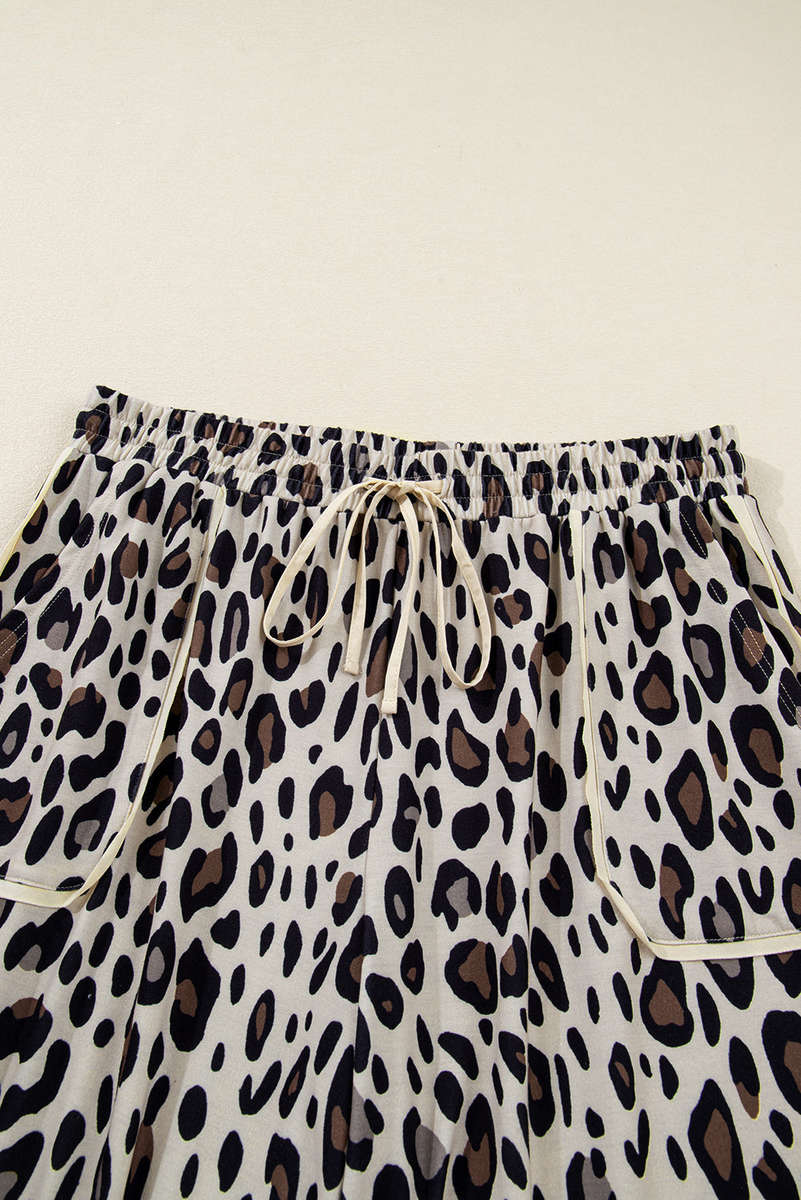 Khaki Exposed Seam Patched Pocket Plus Size Drawstring Leopard Wide Leg Pants