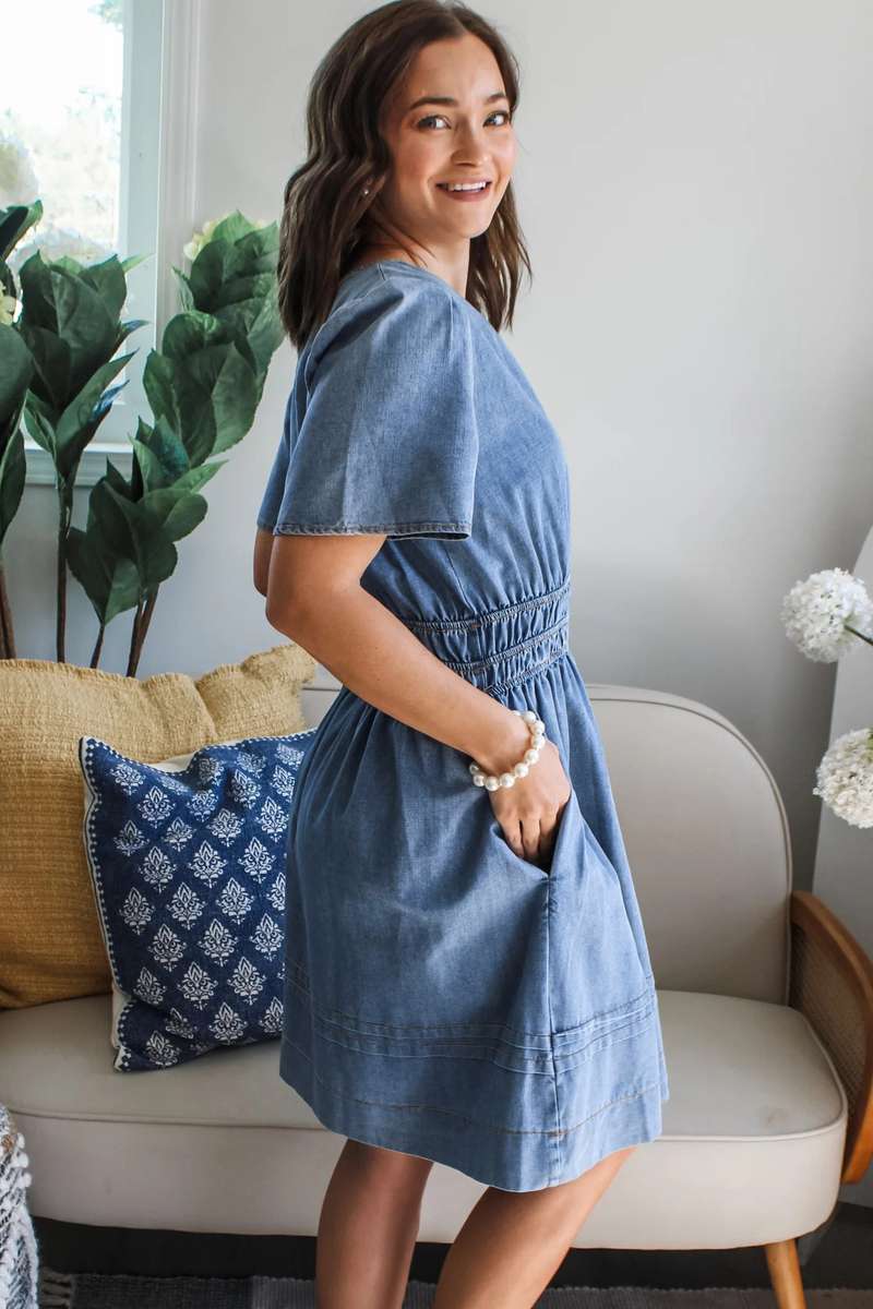 Myosotis Elastic Waist Short Sleeve Denim Mini Dress