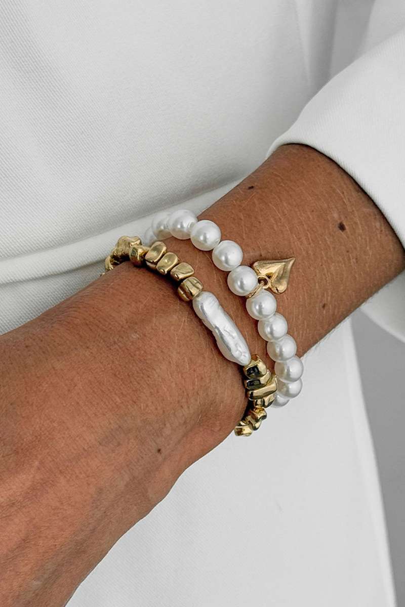 Gold Plated Irregular Bead Pearl Contrast Heart Decor 2pcs Bracelet Set