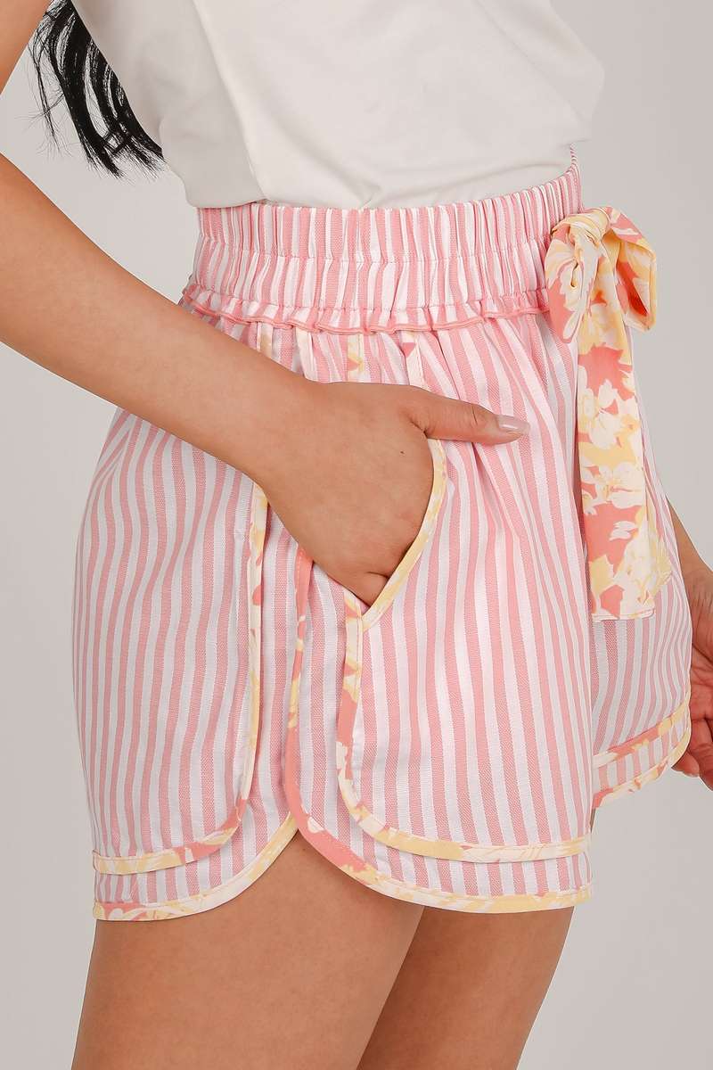 Light Pink Floral Trim Ribbon Knot Striped Casual Shorts
