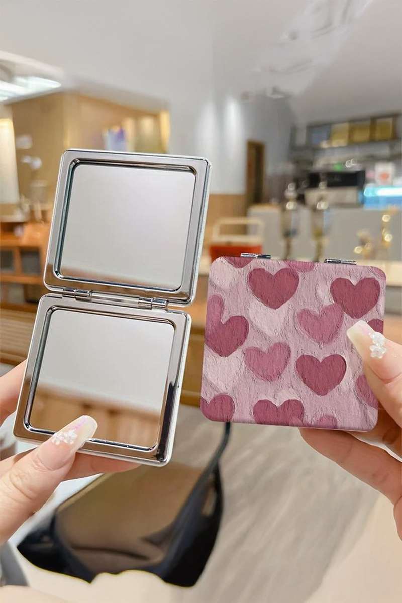 Light Pink Heart Printed Double-Sided Folding Portable Square Mini Mirror