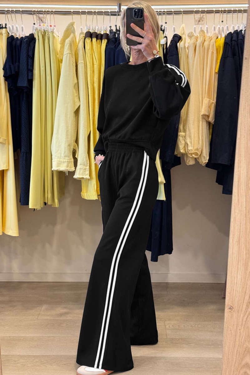 Black Varsity Striped Detail Crewneck Pullover Elastic Sweatpants 2pcs Outfit