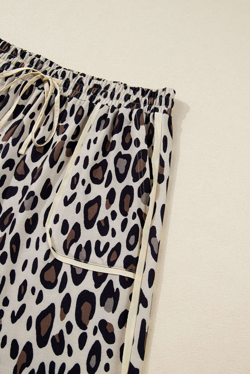 Khaki Exposed Seam Patched Pocket Plus Size Drawstring Leopard Wide Leg Pants