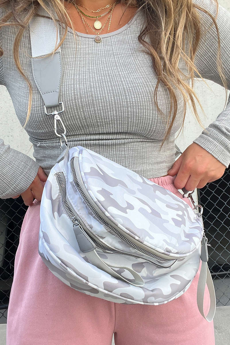 Light Grey Camouflage Print Gold Chain Strap Double Zipper Crossbody Bag