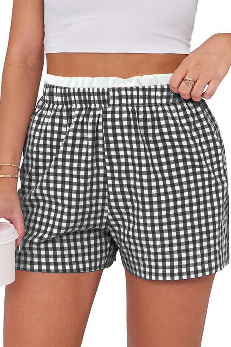 Black Contrast Trim Plaid Print Plus Size Shorts
