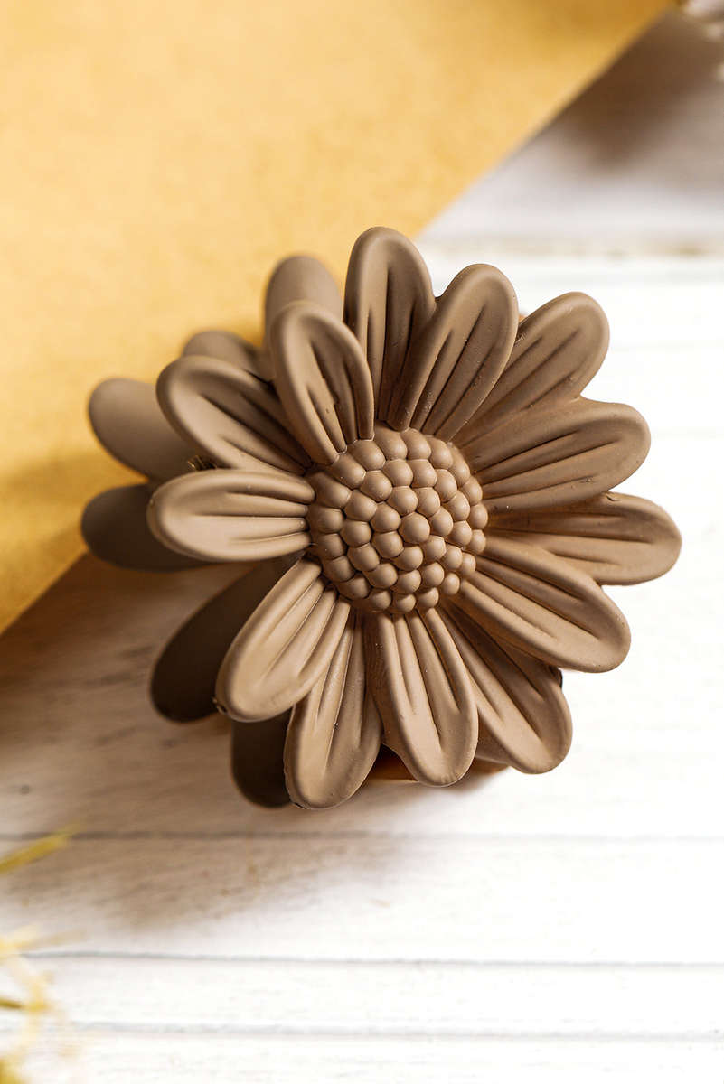 Camel Boho Daisy Flower Frosted Hair Clawclip