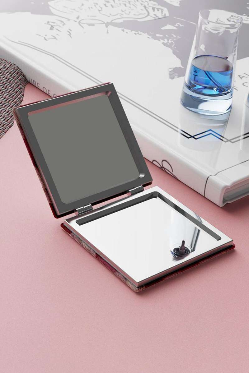Light Pink Heart Printed Double-Sided Folding Portable Square Mini Mirror