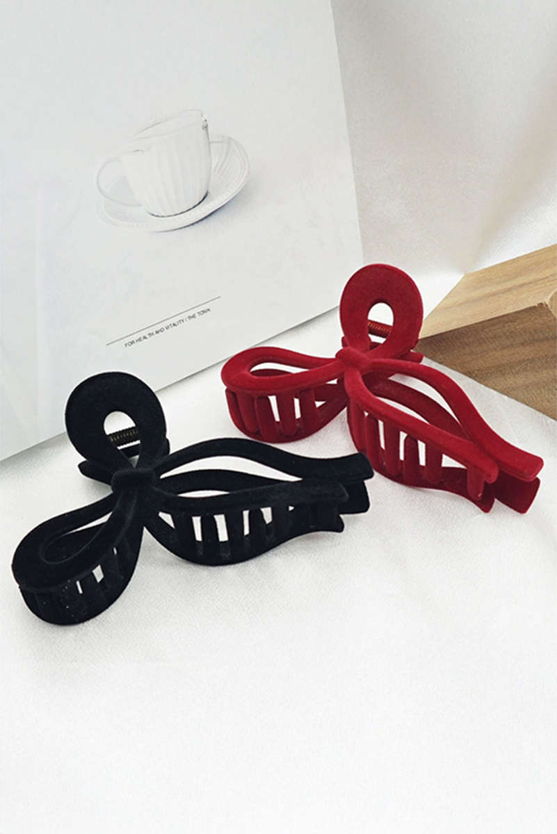 Black Velvet-Flocked Bow Shape Claw Clip